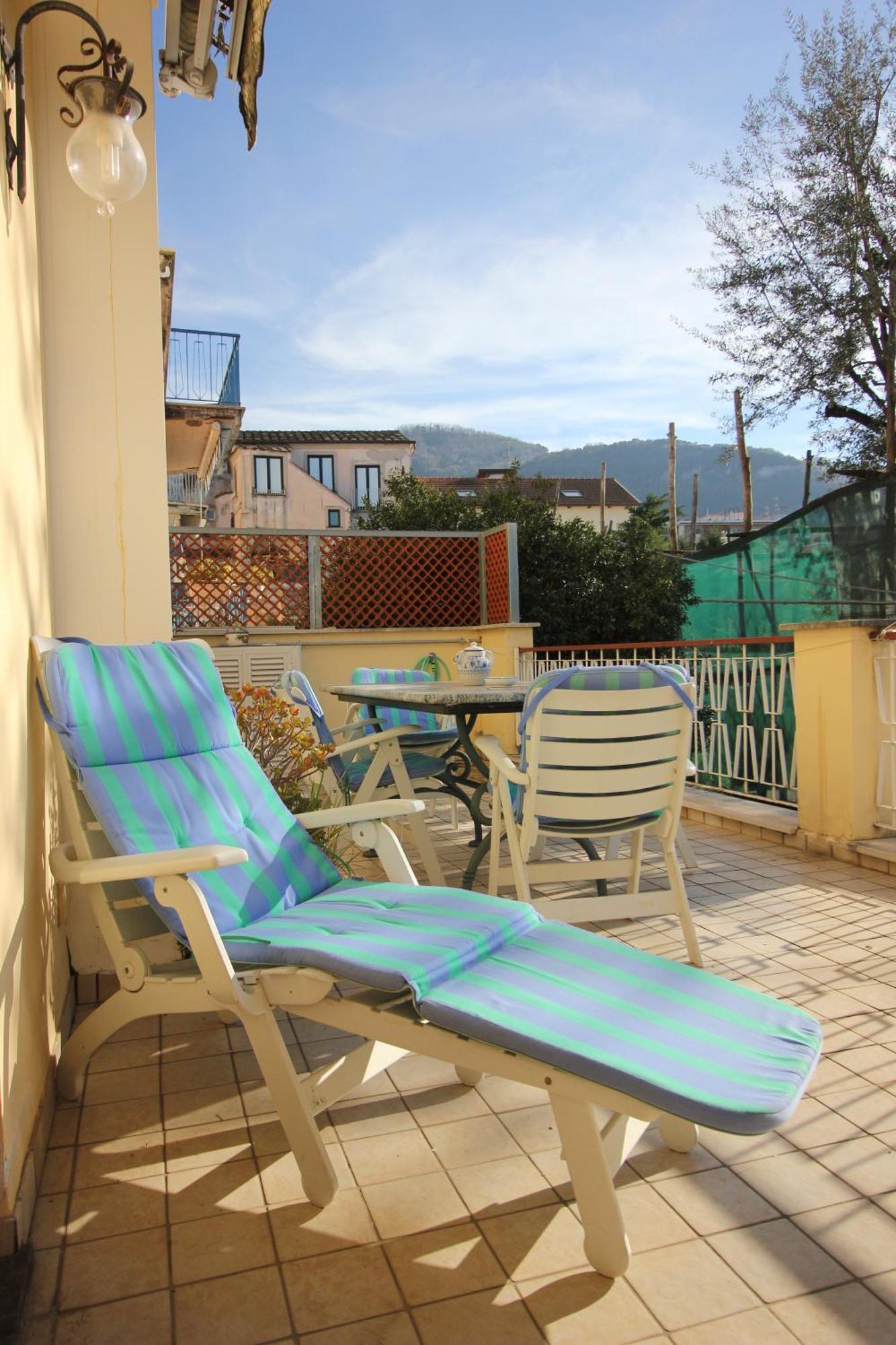 Ferienwohnung Domus Marziale Sorrent Exterior foto